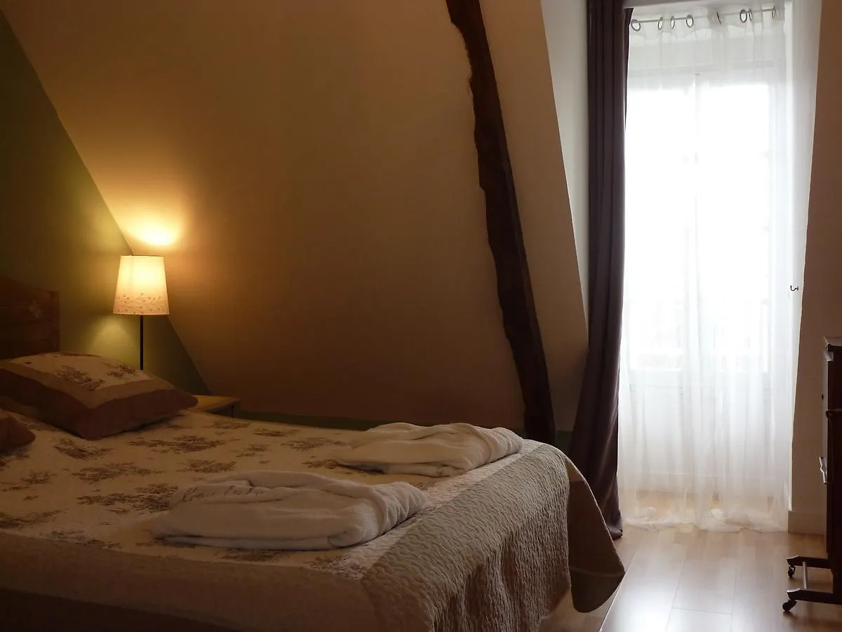 Le Mas De Gramat Payrac Bed & Breakfast